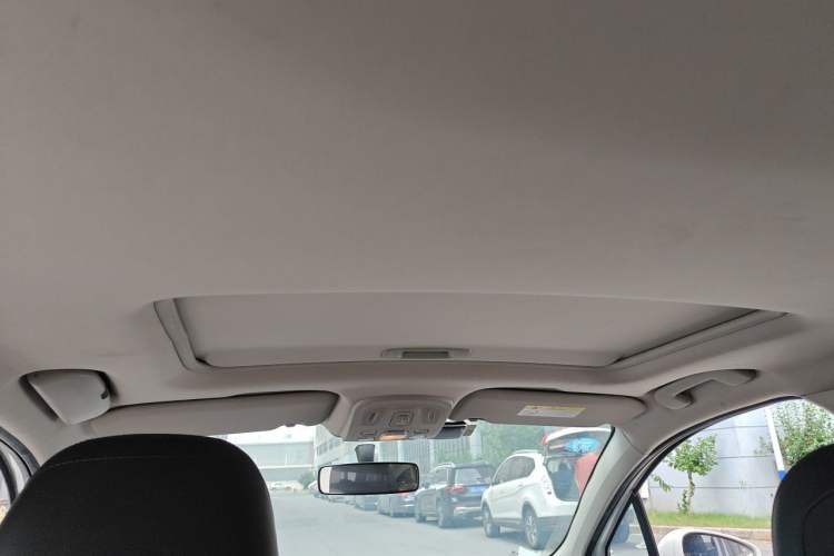 Used Citroen C4L 2013 1.8L Automatic Jingzhi Edition Headliner