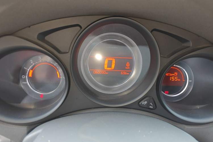 Used Citroen C4L 2013 1.6L Manual Jingxiang Edition Instrument Cluster