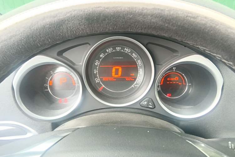 Used Citroen C4L 2013 1.8L Automatic Jingzhi Edition Instrument Cluster