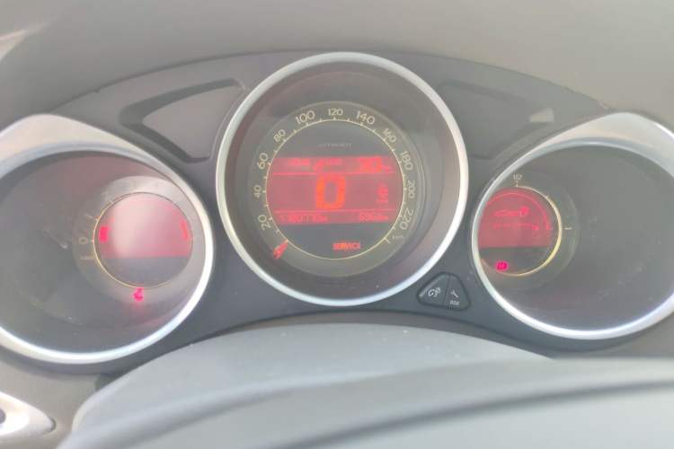 Used Citroen C4L 2013 1.6L Manual Jingzhi Edition Instrument Cluster