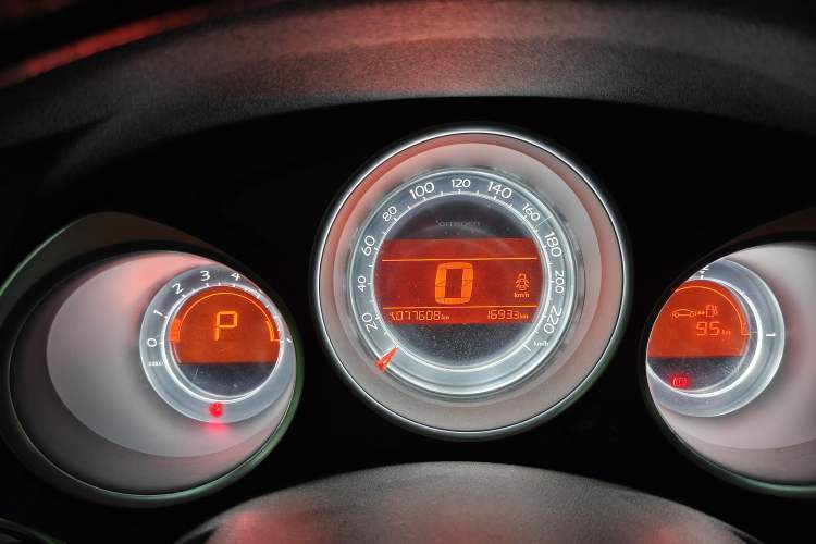 Used Citroen C4L 2013 1.6THP Automatic Dynamic Edition Instrument Cluster