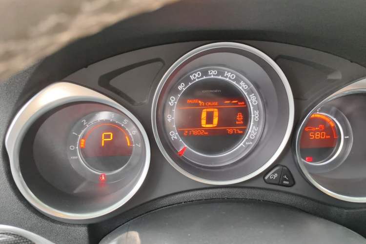 Used Citroen C4L 2013 1.8L Automatic Jingzhi Edition Instrument Cluster