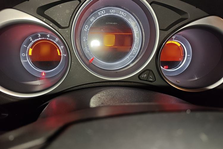 Used Citroen C4L 2013 1.8L Automatic Jingzhi Edition Instrument Cluster