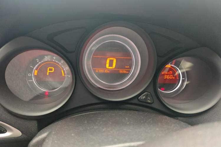 Used Citroen C4L 2013 1.8L Automatic Enjoyment Edition Instrument Cluster