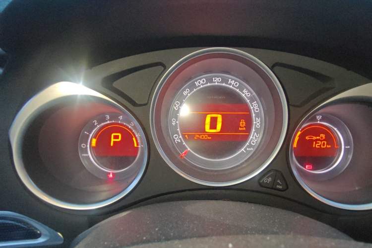 Used Citroen C4L 2013 1.6 THP Automatic Impression Edition Instrument Cluster