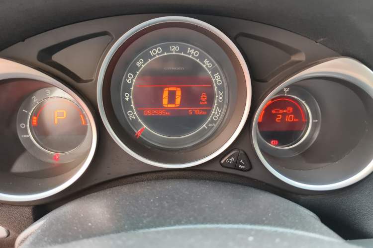 Used Citroen C4L 2013 1.6 THP Automatic Impression Edition Instrument Cluster