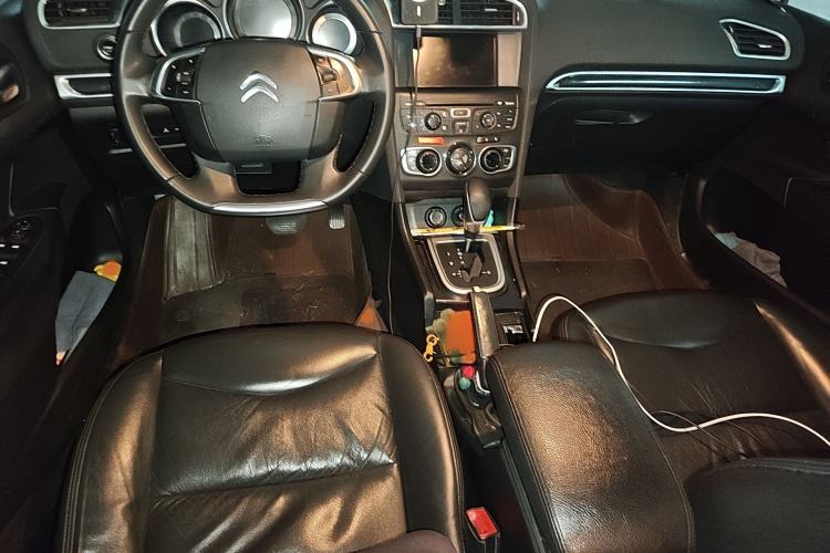 Used Citroen C4L 2013 1.8L Automatic Jingzhi Edition Interior 2