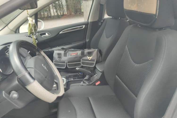 Used Citroen C4L 2013 1.8L Automatic Enjoyment Edition Left Front Seat