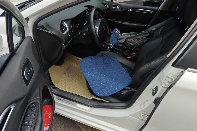 Used Citroen C4L 2013 1.8L Automatic Jingzhi Edition Left Front Seat