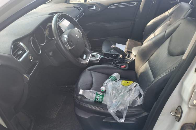 Used Citroen C4L 2013 1.8L Automatic Jingzhi Edition Left Front Seat