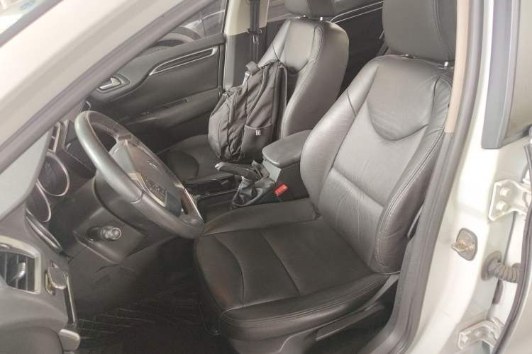Used Citroen C4L 2013 1.8L Automatic Jingzhi Edition Left Front Seat