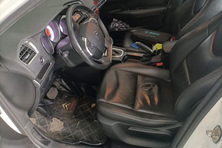 Used Citroen C4L 2013 1.8L Automatic Jingzhi Edition Left Front Seat