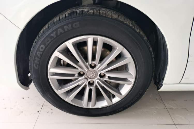 Used Citroen C4L 2013 1.6L Manual Jingxiang Edition Left Front Wheel Hub