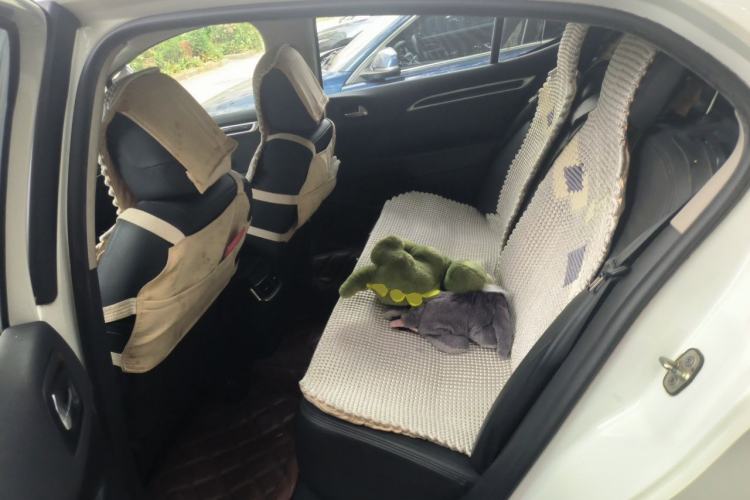 Used Citroen C4L 2013 1.8L Automatic Jingzhi Edition Left Rear Seat