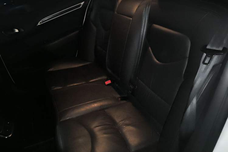 Used Citroen C4L 2013 1.8L Automatic Jingzhi Edition Left Rear Seat