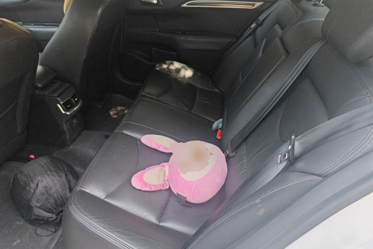 Used Citroen C4L 2013 1.8L Automatic Jingzhi Edition Left Rear Seat