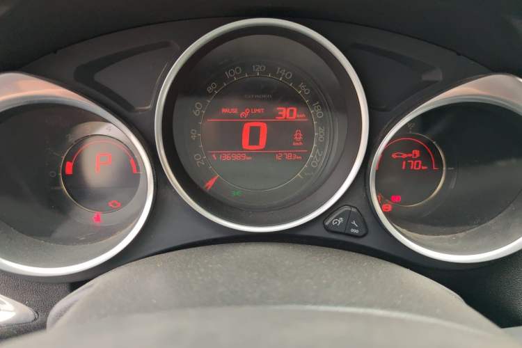 Used Citroen C4L 2013 1.6 THP Automatic Impression Edition Odometer Close Up