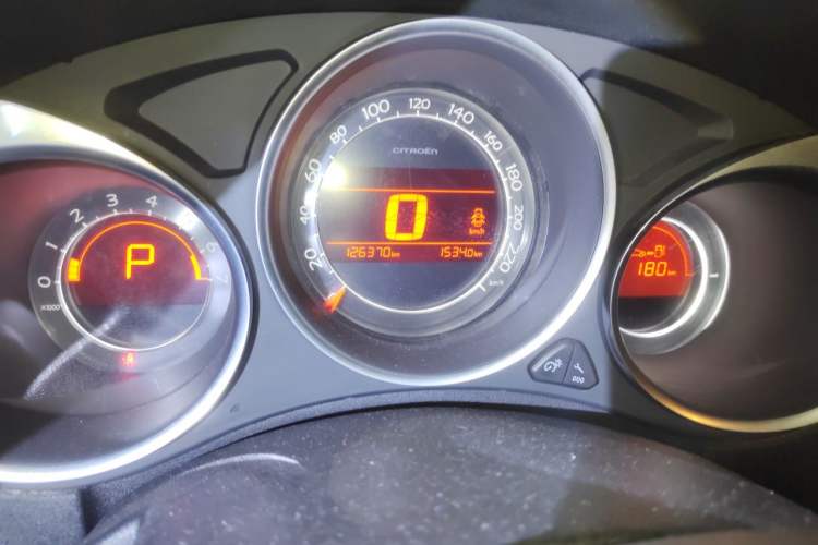 Used Citroen C4L 2013 1.6 THP Automatic Impression Edition Odometer Close Up