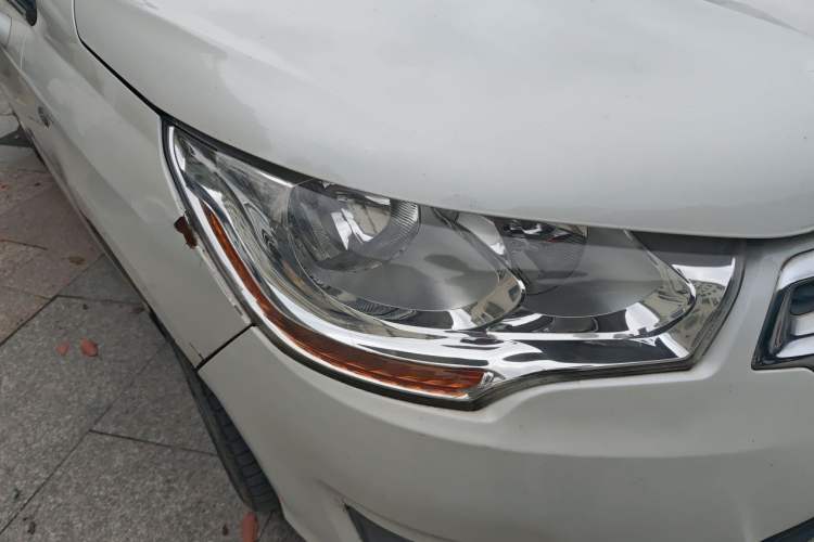 Used Citroen C4L 2013 1.6 THP Automatic Impression Edition Right Front Headlight