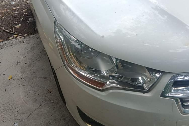 Used Citroen C4L 2013 1.8L Automatic Jingzhi Edition Right Front Headlight
