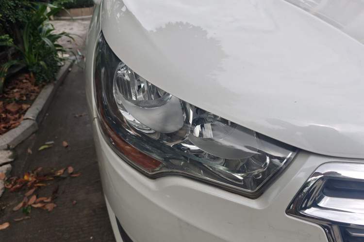 Used Citroen C4L 2013 1.8L Automatic Enjoyment Edition Right Front Headlight