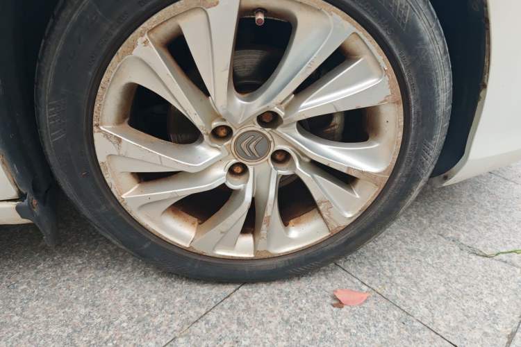 Used Citroen C4L 2013 1.6 THP Automatic Impression Edition Right Front Wheel Hub