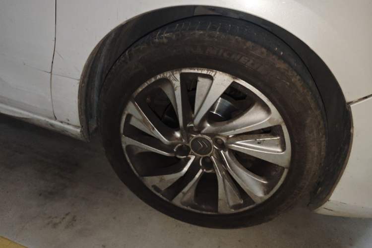 Used Citroen C4L 2013 1.6THP Automatic Dynamic Edition Right Front Wheel Hub