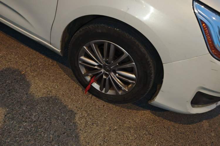 Used Citroen C4L 2013 1.6THP Automatic Enjoyment Edition Right Front Wheel Hub