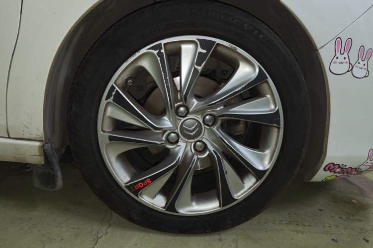 Used Citroen C4L 2013 1.6THP Automatic Dynamic Edition Right Front Wheel Hub
