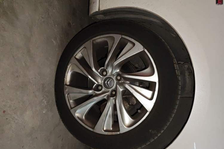 Used Citroen C4L 2013 1.6 THP Automatic Impression Edition Right Front Wheel Hub
