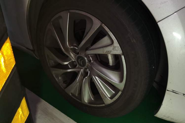Used Citroen C4L 2013 1.6 THP Automatic Impression Edition Right Front Wheel Hub