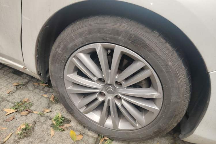 Used Citroen C4L 2013 1.8L Automatic Enjoyment Edition Right Front Wheel Hub