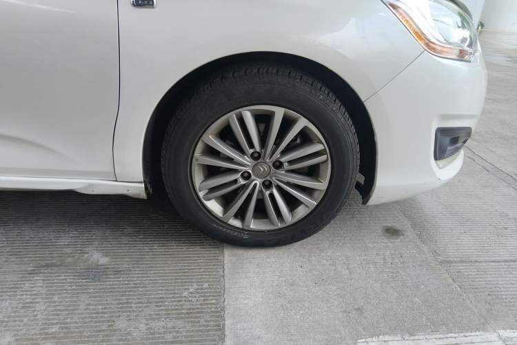 Used Citroen C4L 2013 1.8L Automatic Jingzhi Edition Right Front Wheel Hub