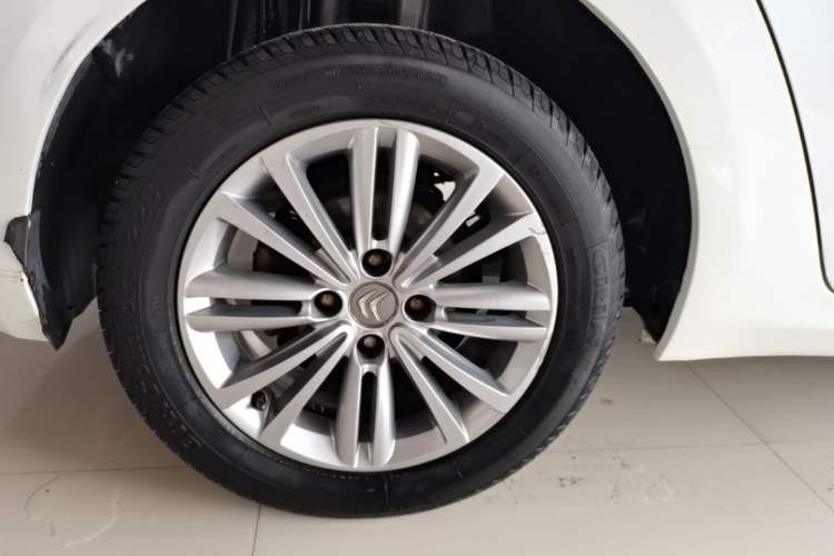 Used Citroen C4L 2013 1.6L Manual Jingxiang Edition Right Rear Wheel Hub