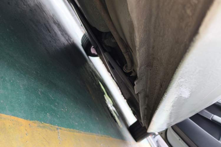 Used Citroen C4L 2013 1.6 THP Automatic Impression Edition Right Side Sill
