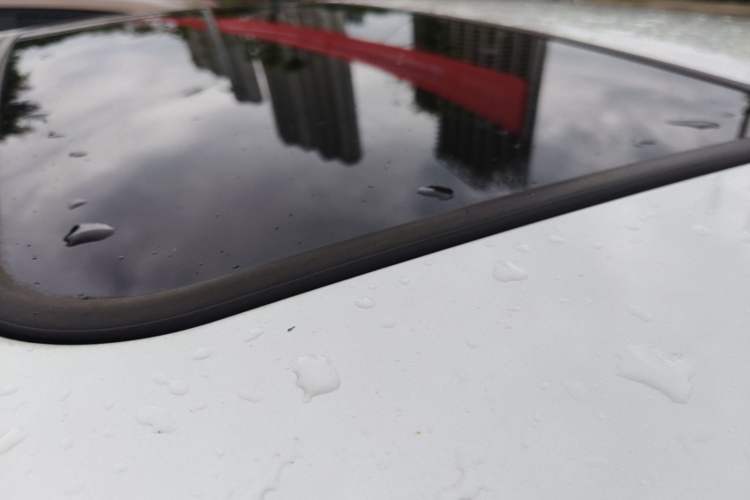 Used Citroen C4L 2013 1.6 THP Automatic Impression Edition Roof