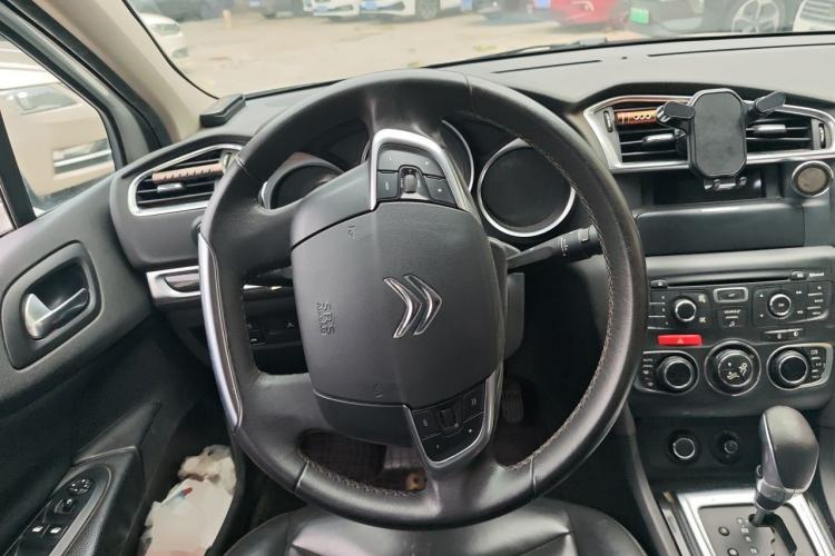 Used Citroen C4L 2013 1.6 THP Automatic Impression Edition Steering Wheel