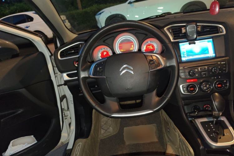 Used Citroen C4L 2013 1.6THP Automatic Enjoyment Edition Steering Wheel