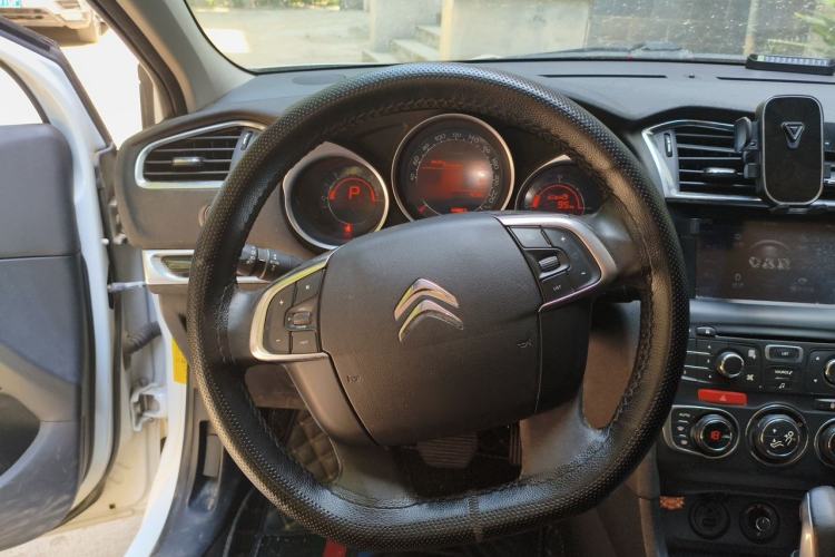 Used Citroen C4L 2013 1.6 THP Automatic Impression Edition Steering Wheel