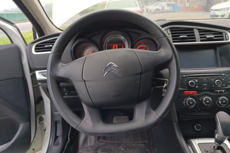 Used Citroen C4L 2013 1.8L Automatic Enjoyment Edition Steering Wheel