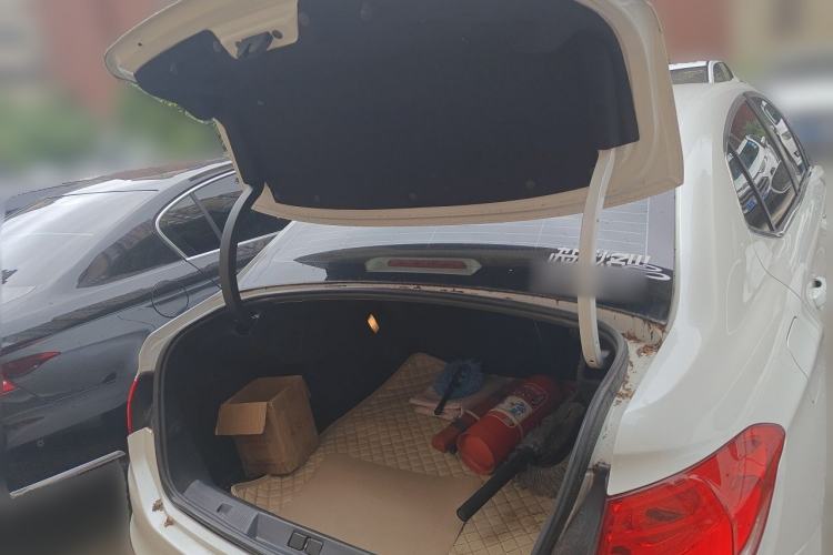Used Citroen C4L 2013 1.6L Manual Jingxiang Edition Trunk