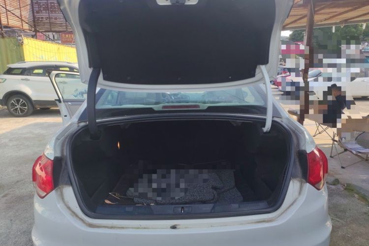 Used Citroen C4L 2013 1.6L Manual Jingzhi Edition Trunk