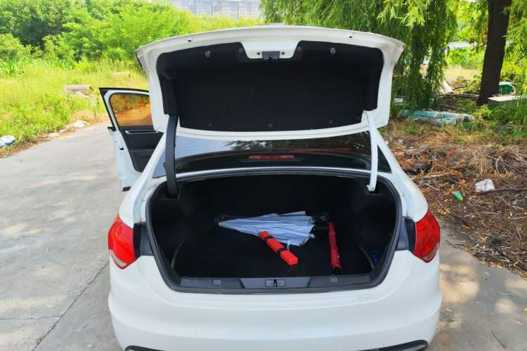 Used Citroen C4L 2013 1.6 THP Automatic Impression Edition Trunk