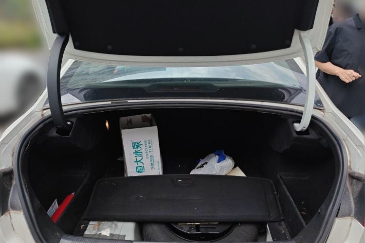 Used Citroen C4L 2013 1.8L Automatic Jingzhi Edition Trunk