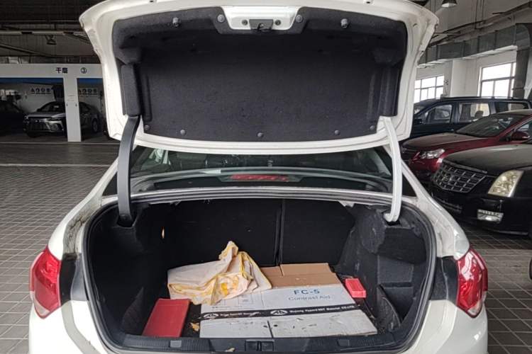 Used Citroen C4L 2013 1.6 THP Automatic Impression Edition Trunk