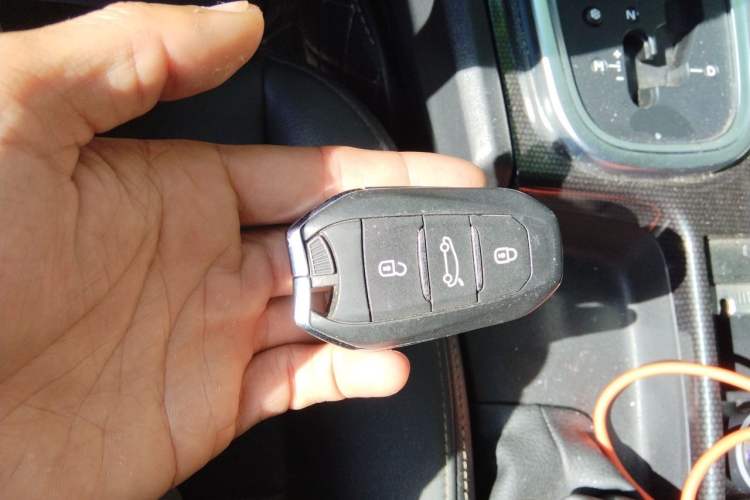 Used Citroen C4L 2013 1.8L Automatic Jingzhi Edition Vehicle Key