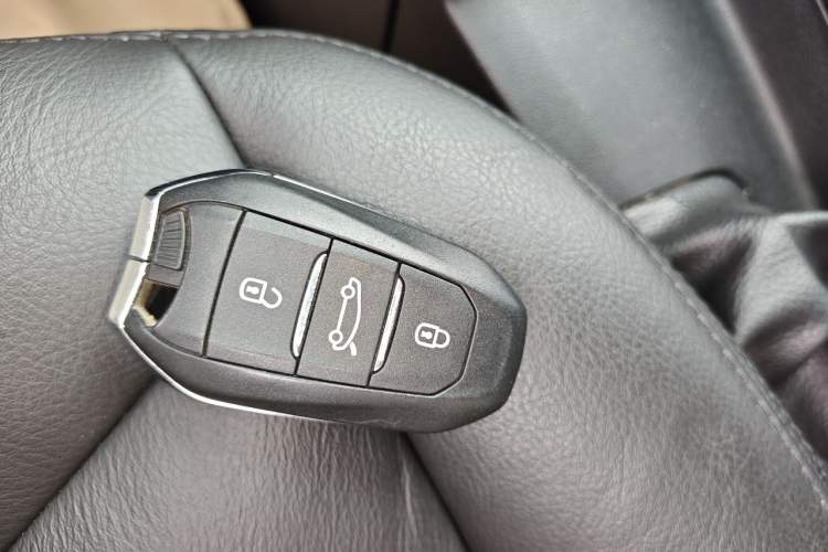 Used Citroen C4L 2013 1.6THP Automatic Dynamic Edition Vehicle Key