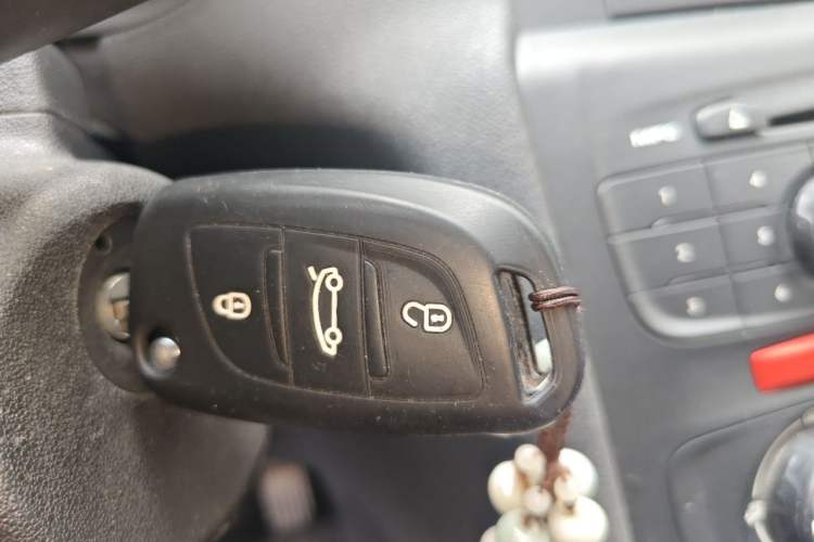 Used Citroen C4L 2013 1.8L Automatic Enjoyment Edition Vehicle Key