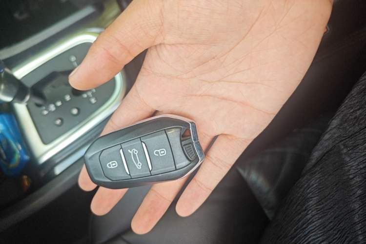 Used Citroen C4L 2013 1.8L Automatic Jingzhi Edition Vehicle Key