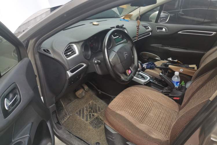 Used Citroen C4L 2013 1.8L Automatic Enjoyment Edition Driver Seat